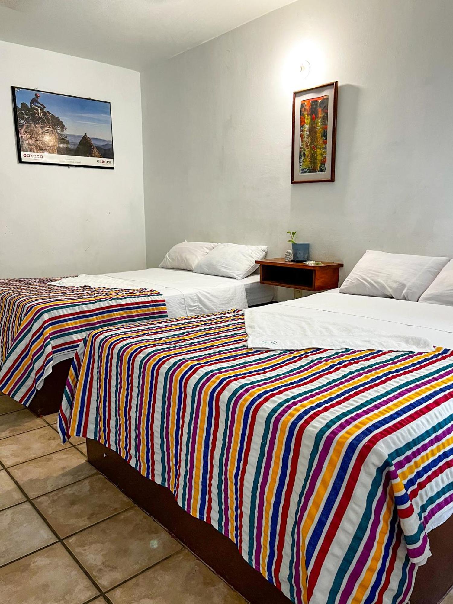 Hotel Om Downtown Santa Cruz Huatulco Bagian luar foto